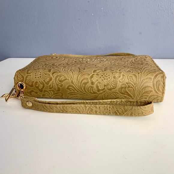 NWOT Darcy Marks London Tan Embossed Crossbody Wristlet Wallet - Picture 2 of 4
